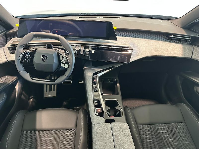 Peugeot 3008 (2026) GT Elektromotor 157 kW - fotka 12 z 19