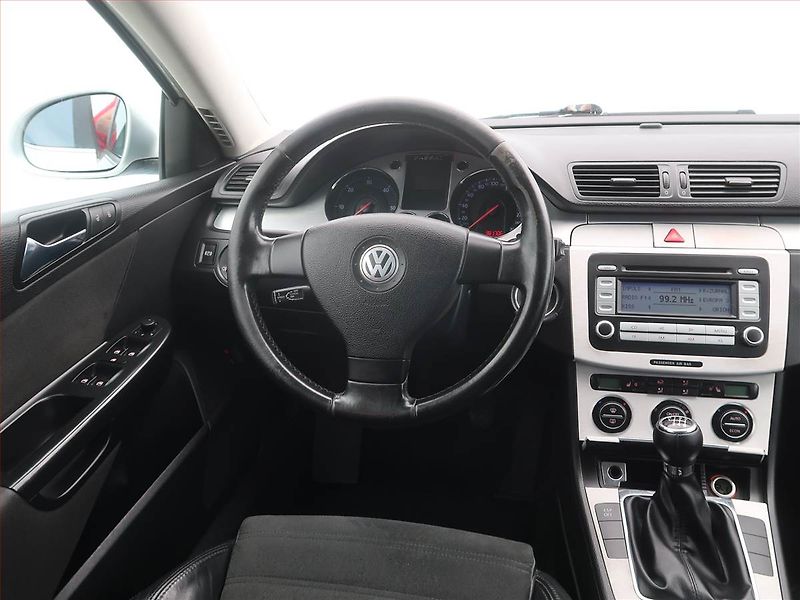 Volkswagen Passat (2007) Comfortline 2.0 TDI, nová STK - fotka 7 z 16