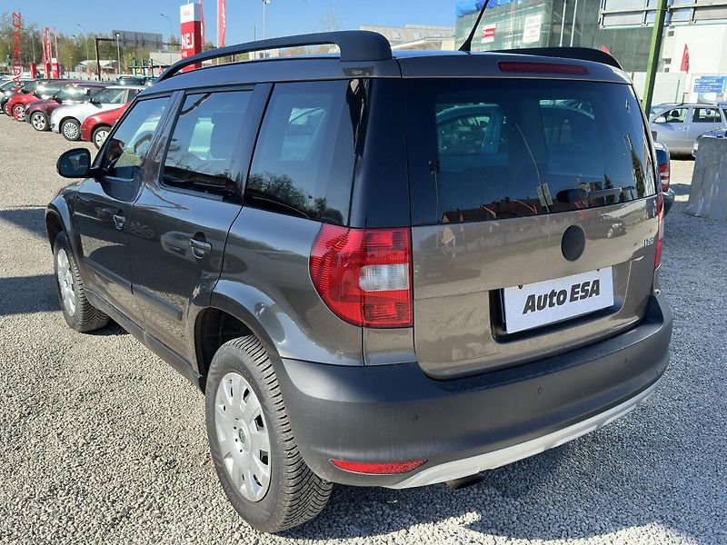 Škoda Yeti (2012) 1.2 TSi, DSG - fotka 6 z 16