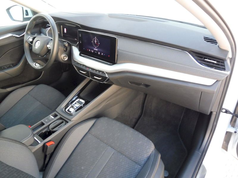 Škoda Octavia (2023) Combi Style 2,0 TDI 110kW DSG - fotka 8 z 30