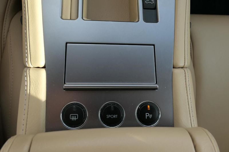 Aston Martin DB9 6,0i top stav - fotka 21 z 24