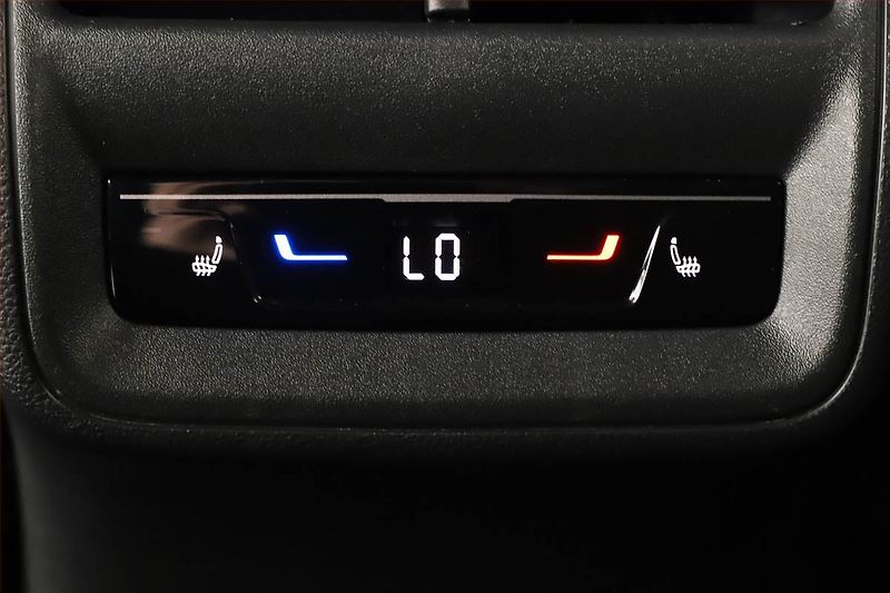 Škoda Superb (2025) 2.0 TDI, Sportline, Navigace - fotka 23 z 28