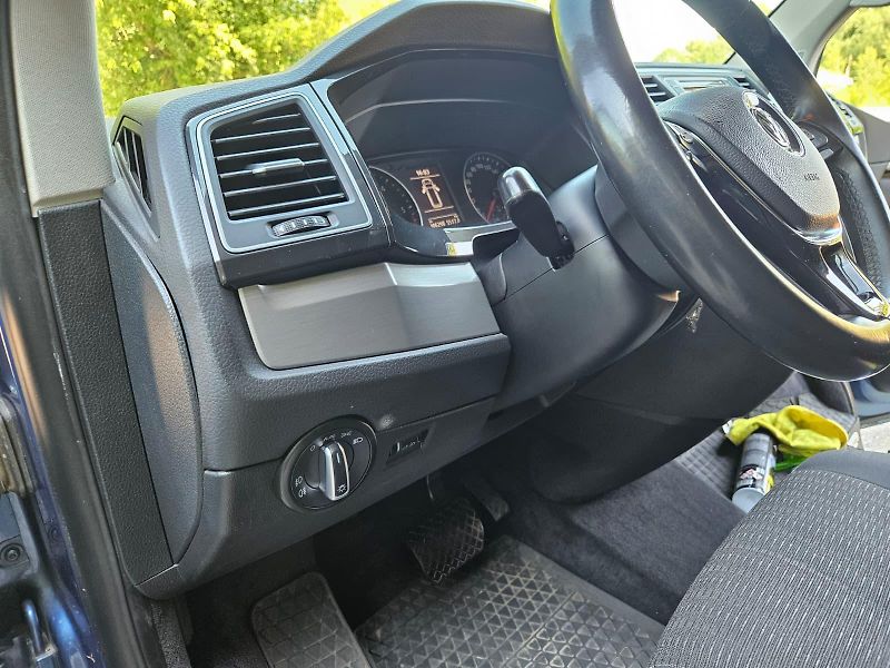 Volkswagen Multivan (2016) T6 long - fotka 16 z 25