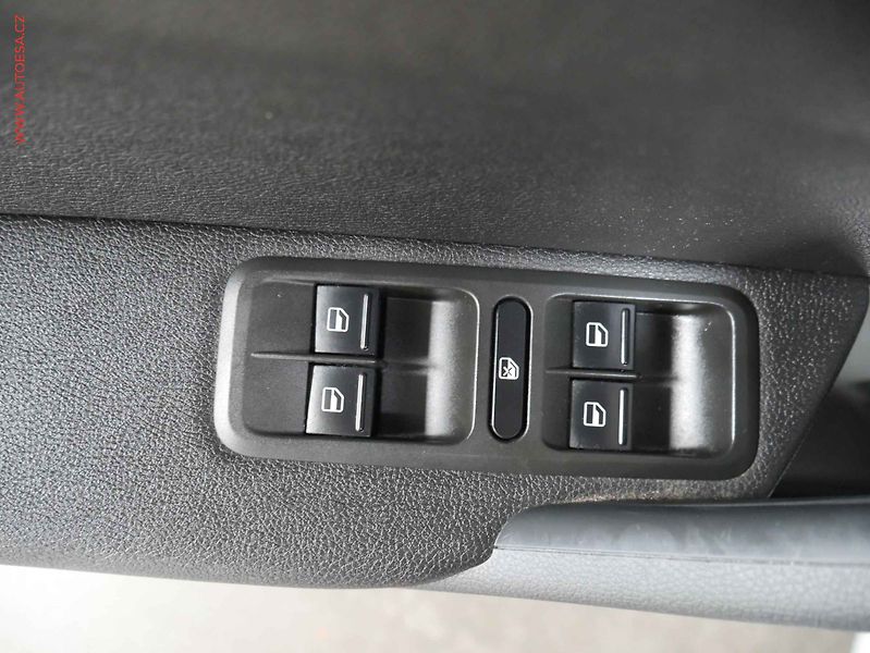Škoda Yeti (2017) 1.4 TSi, Drive, navi, +kola - fotka 21 z 22
