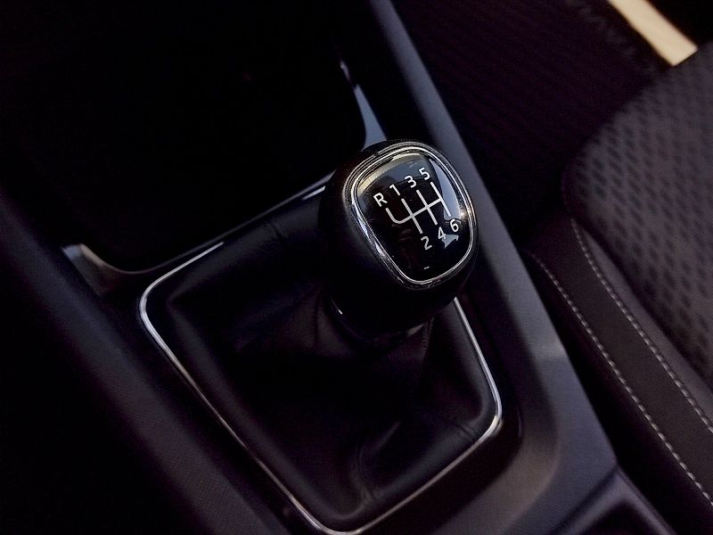 Škoda Octavia (2021) Combi Style 1,5 Tsi 110 Kw - fotka 21 z 34