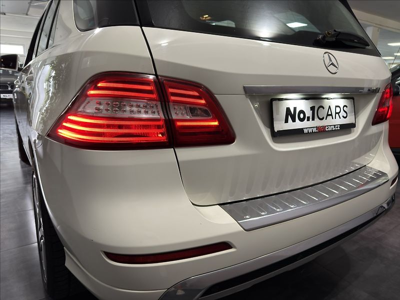 Mercedes-Benz Třídy M 2,2   ML250 4MATIC AMG ALU - fotka 27 z 31