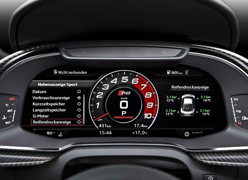 Audi R8 a e-tron GT připravené na jízdu na okruhu