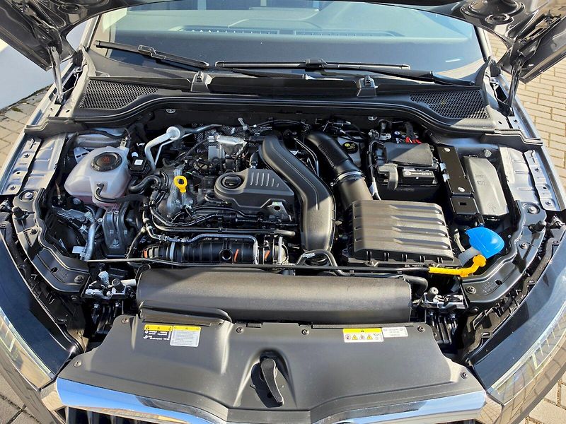 Škoda Scala (2025) 1,5TSI 110KW TOP SELECTION - fotka 29 z 33