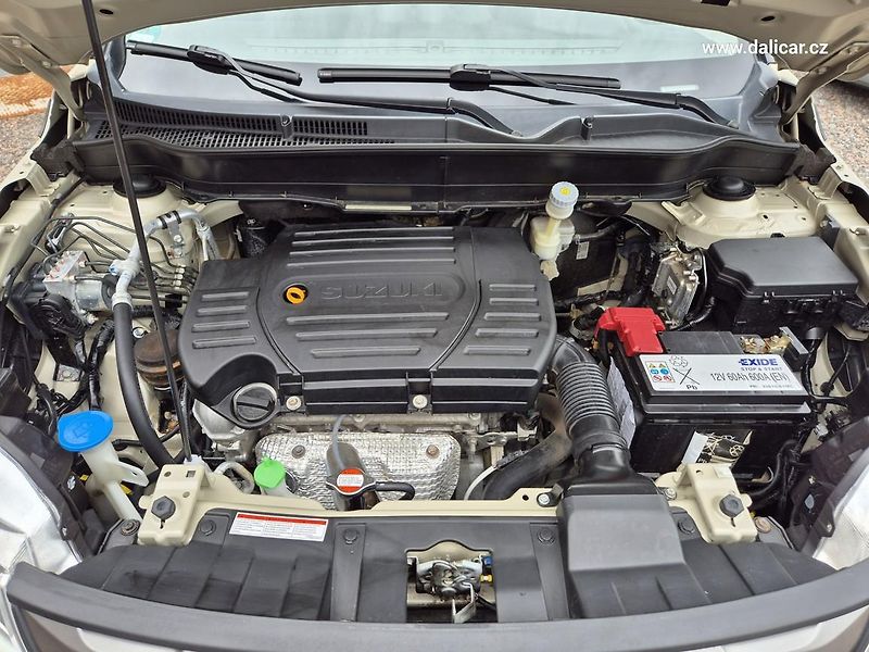 Suzuki Vitara (2017) 1.6VVT 88KW COMFORT NAVI - fotka 17 z 52