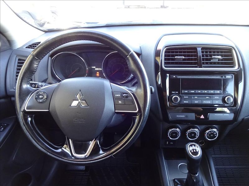 Mitsubishi ASX 1,6 i 85kW - fotka 32 z 52