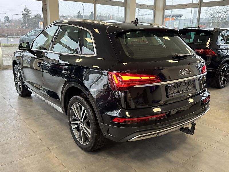 Audi Q5 (2023) 40TFSI 4x4 Advanced Tažné LED  - fotka 5 z 42