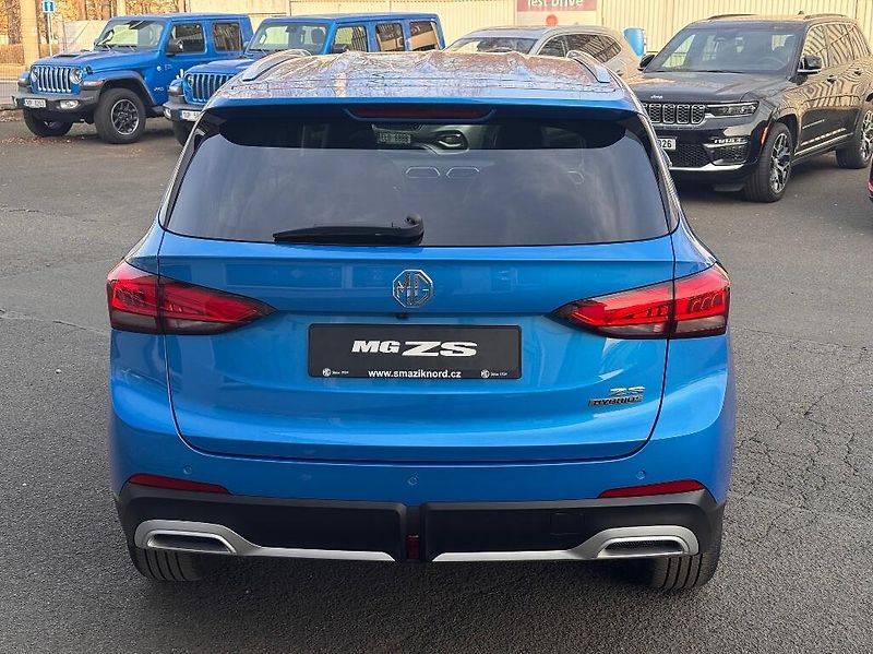 MG ZS (2026) 1,5l Hybrid + (197k) Exclusive - fotka 9 z 38