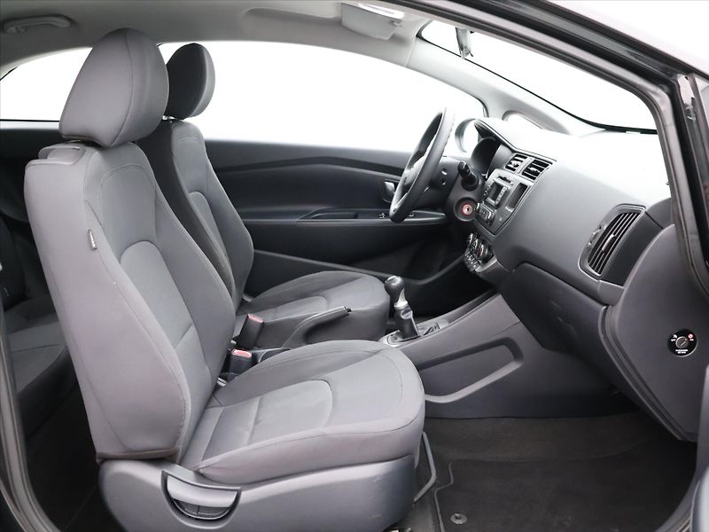 Kia Rio 1.3 1.25CVVT 62kW Comfort Pro - fotka 12 z 34