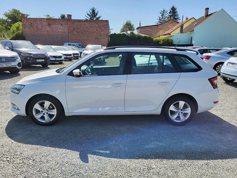 Škoda Fabia 1.0 TSI 70kW Combi TOUR *ČR - fotka 2 z 43