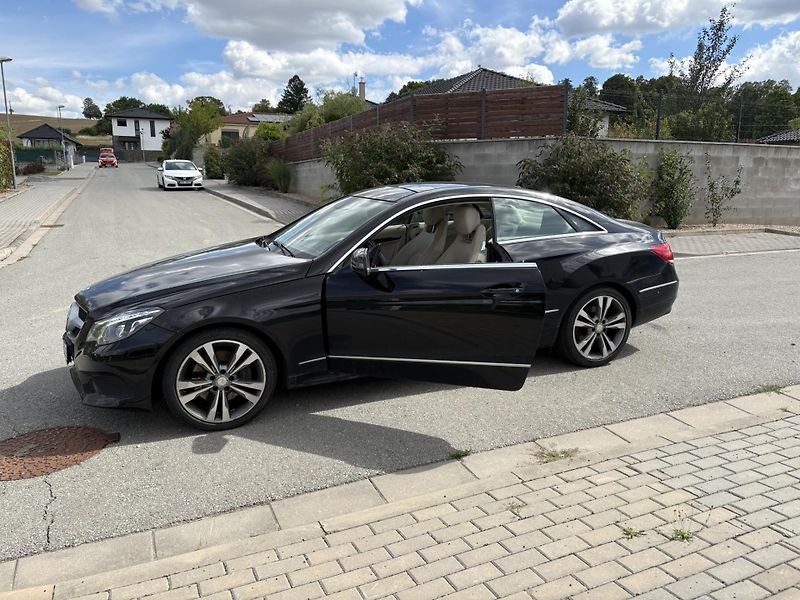 Mercedes-Benz Třídy E (2014) Cupe, 4matic, servisované - fotka 2 z 18
