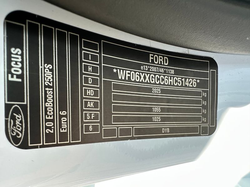 Ford Focus (2017) ST 2,0Turbo 184kw - fotka 18 z 26