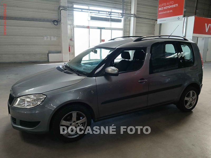 Škoda Roomster (2011) 1.4i, AC, TZ, park.čidla - fotka 3 z 3