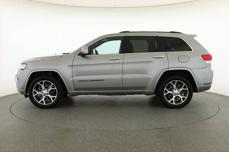 Jeep Grand Cherokee (2020) Overland 3.0 CRD - fotka 3 z 21