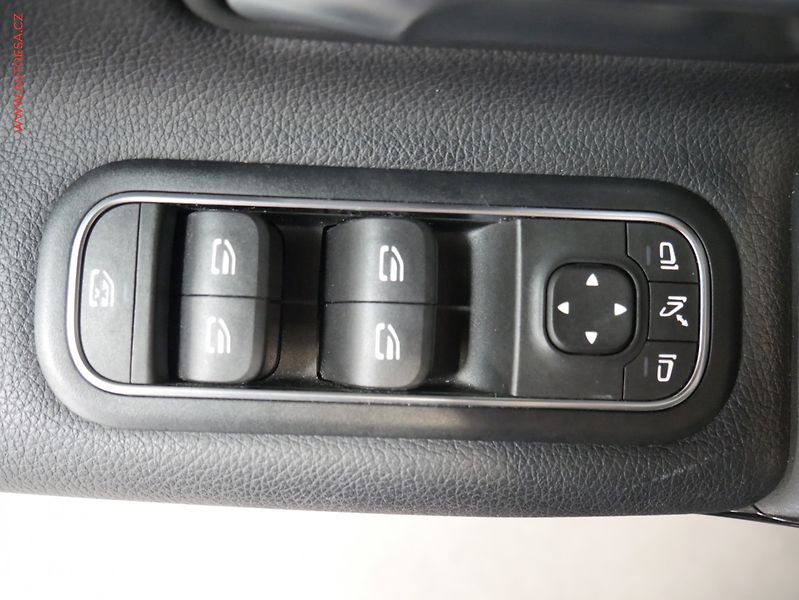 Mercedes-Benz Třídy A (2020) 1.3i, ČR, AC, LED, výhřev - fotka 20 z 25