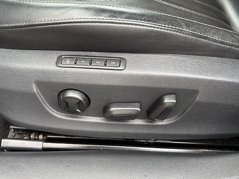 Škoda Superb L&K DSG - fotka 27 z 28