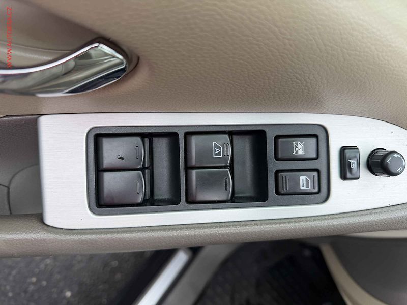 Nissan Murano (2012) 2.5 dci, 2.maj, AT - fotka 11 z 18
