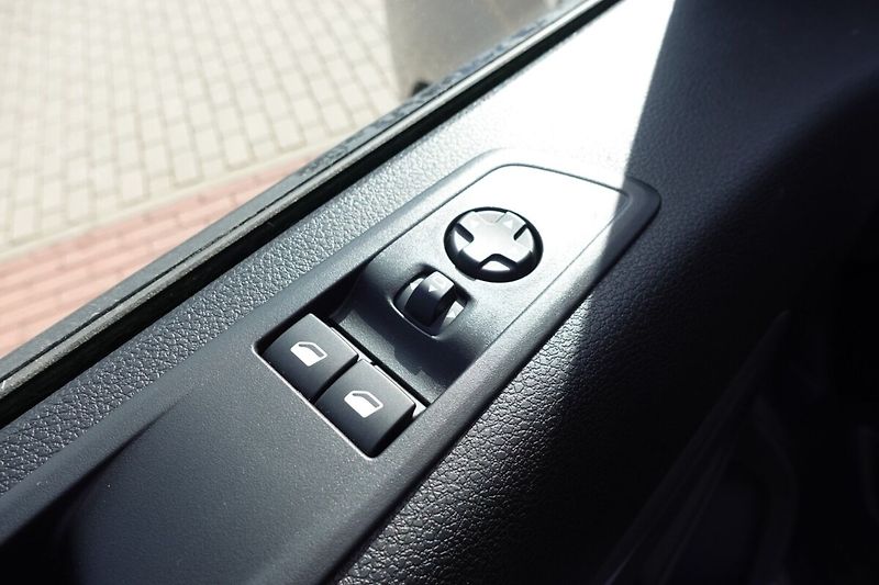 Toyota ProAce Verso 2.0L Diesel 144 PS 5D L1 6 MT - fotka 10 z 34