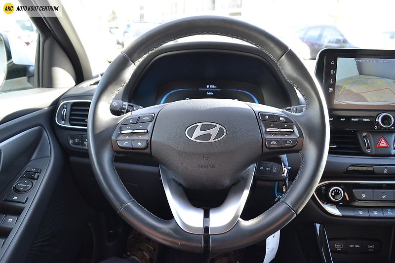 Hyundai i30 WG 1,5I MT SMART FAMILY NAVI F - fotka 36 z 51