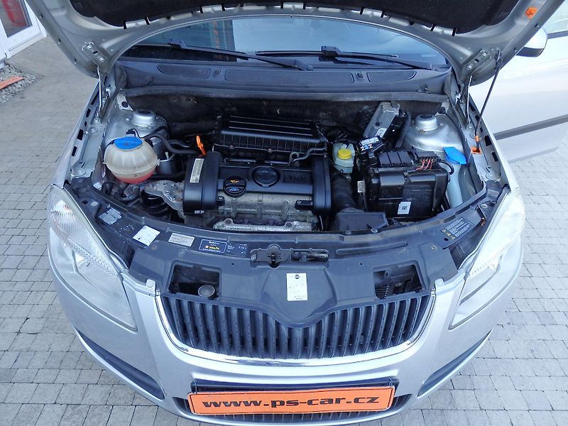 Škoda Fabia 1.4 16V KLIMA, 8x AIRBAG - fotka 12 z 13