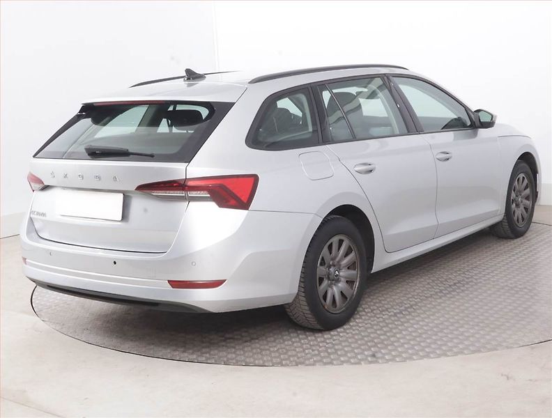 Škoda Octavia (2022) Ambition 2.0 TDI, ČR,1.maj - fotka 5 z 15