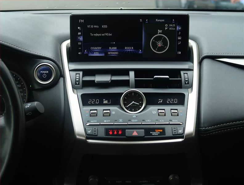 Lexus NX 300h (2021) 300h - fotka 15 z 21