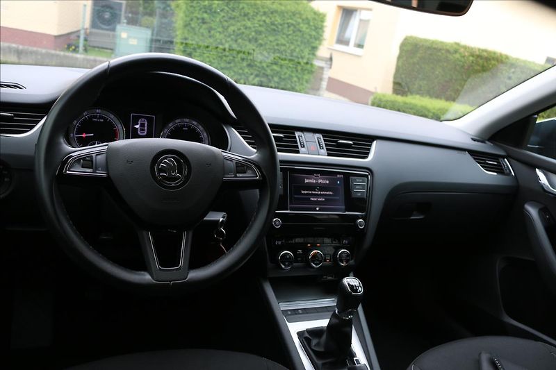 Škoda Octavia 1,0 85KW,ČR, 62000km - fotka 17 z 36