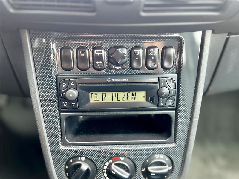 Mercedes-Benz Vaneo 170 CDi / KLIMA - fotka 28 z 35