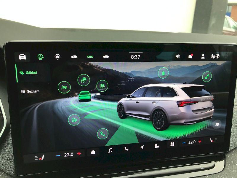 Škoda Octavia (2025) COMBI TOP SELECTION 1,5 TSI M- - fotka 27 z 30