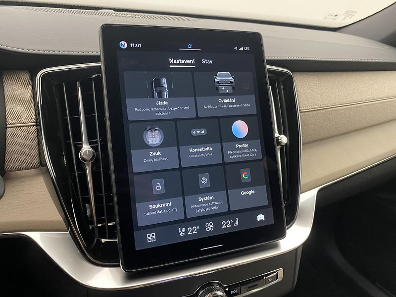 Volvo XC90 (2026) T8 AWD RECHARGE BRIGHT PLUS 7m - fotka 34 z 55