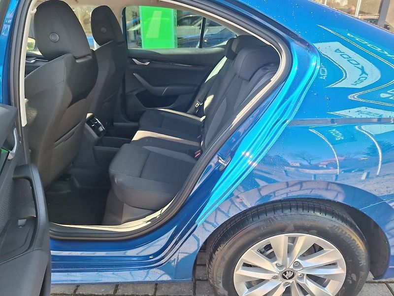 Škoda Octavia 130LET 1,5TSI 110kW - fotka 7 z 11