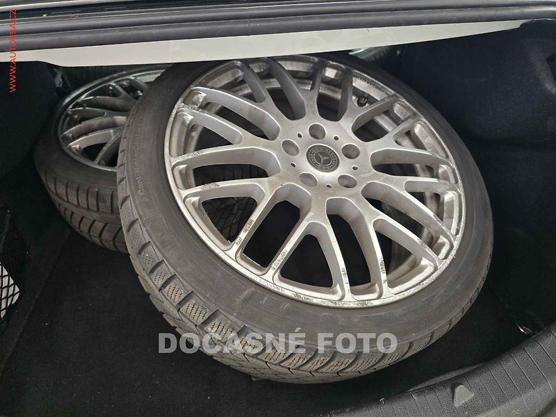 Mercedes-Benz CLA (2016) 1.6 CGi 200, AT, LED - fotka 4 z 4