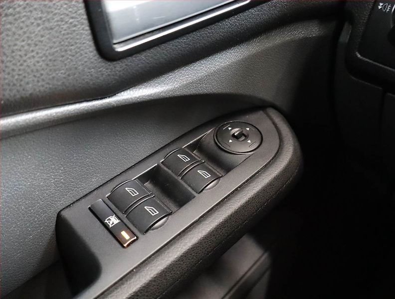 Ford C-MAX (2006) 1.6, nová STK, Tažné - fotka 13 z 17