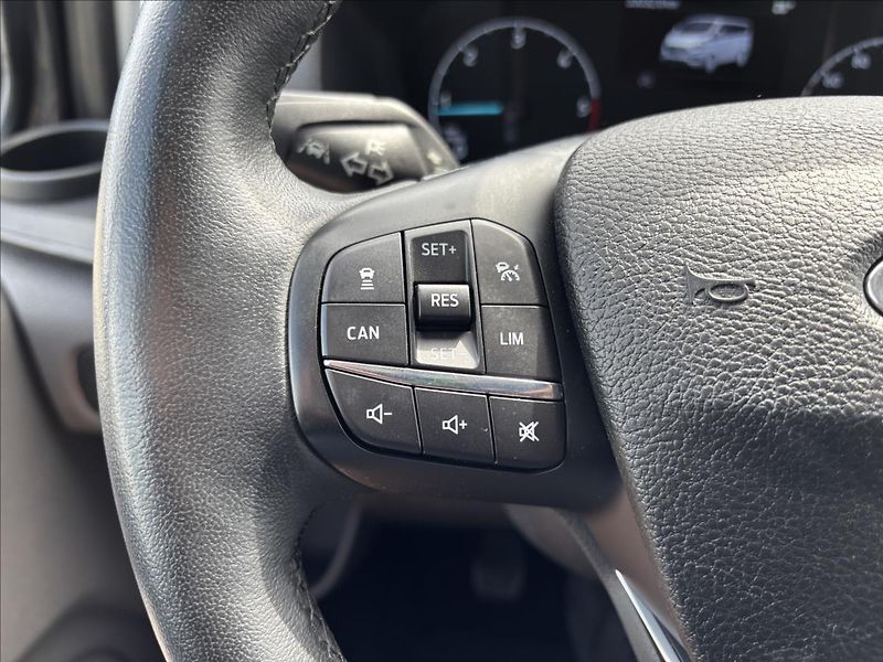 Ford Tourneo Custom 2,0 EcoBlue Titanium X 136kW - fotka 29 z 45