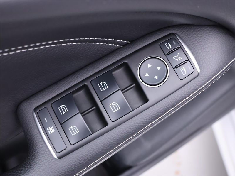 Mercedes-Benz Třídy B 1,5 CDI 80kW Aut. Urban Navi - fotka 17 z 37