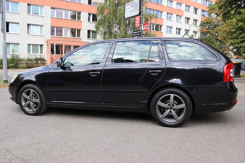 Škoda Octavia SERVISOVANÁ OCTAVIA - fotka 16 z 49