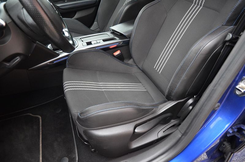 Renault Mégane (2016) 1.6 DCi 96kW GT LINE / LED - fotka 17 z 36