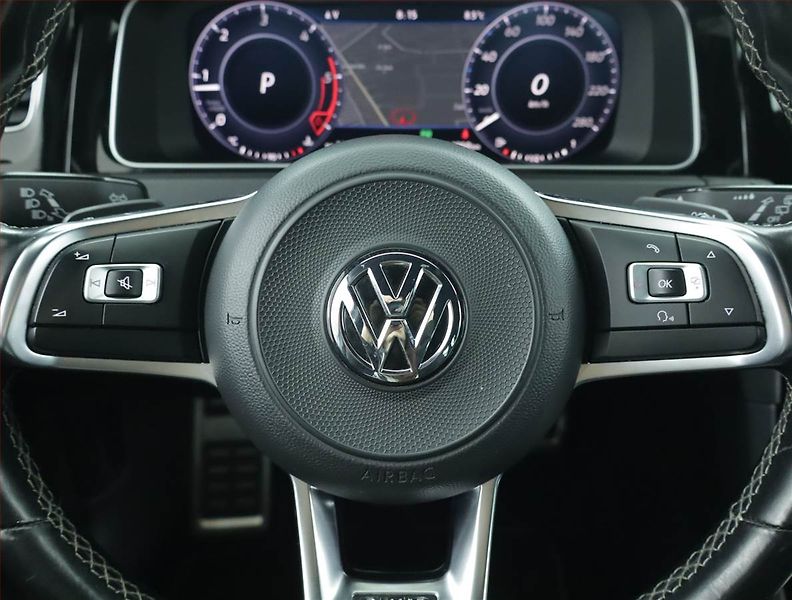 Volkswagen Golf (2017) 2.0 TDI GTD, Automat - fotka 20 z 25