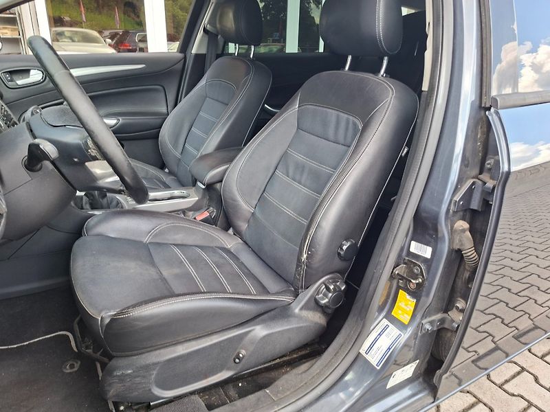 Ford Mondeo (2010) 2.2TDCi 129kW 6MAN - fotka 16 z 40