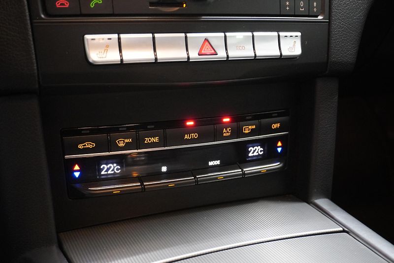 Mercedes-Benz Třídy E (2015)  3,0 V6 BLUETEC AUTOMAT - fotka 14 z 23