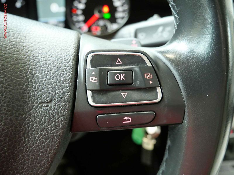 Volkswagen Passat CC (2013) 2.0TDi 4x4, 1.maj, DSG, kůže - fotka 17 z 24