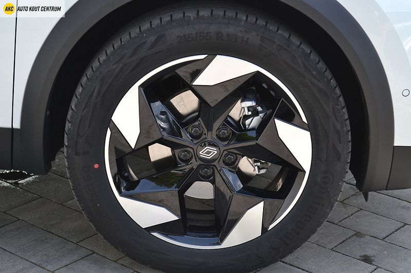 Renault Captur techno E-Tech full hybrid 160 - fotka 10 z 48