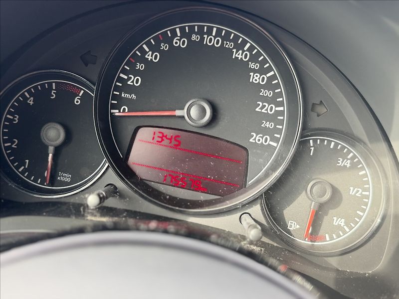 Volkswagen Beetle 1,6 TDI DIGIKLIMA, NOVÉ ZIMNÍ - fotka 12 z 20
