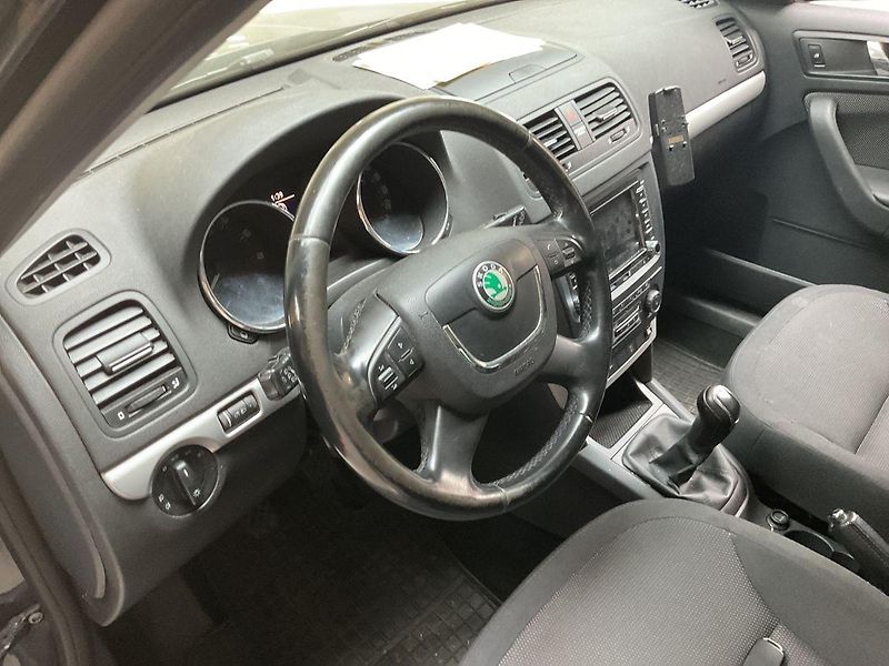 Škoda Yeti (2012) Skoda Yeti 1.4 TSI Ambition Pl - fotka 8 z 8