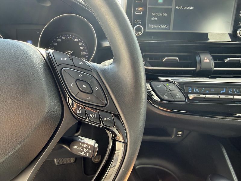 Toyota C-HR 1,8 Comfort Business, Hybrid - fotka 13 z 18