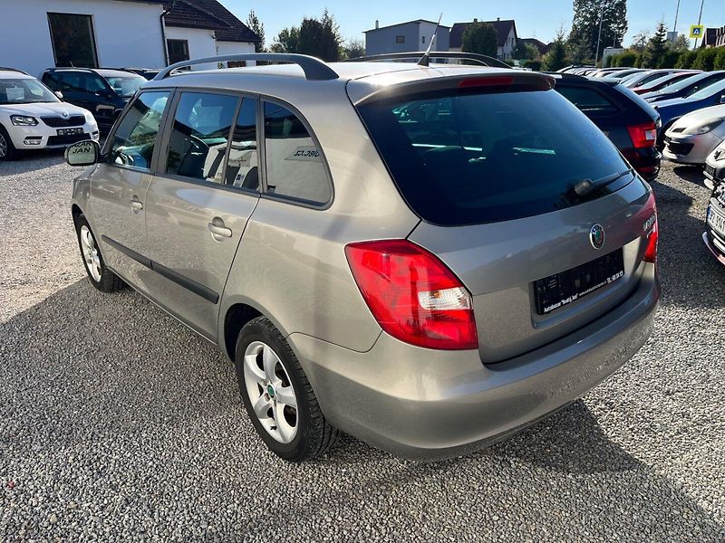 Škoda Fabia (2012) 1.4 16 V - fotka 4 z 22